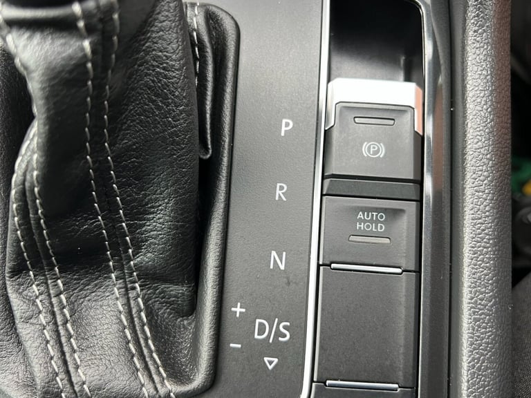 2020 Volkswagen Tiguan 2.0 TSI R-Line Tech SUV 5dr Petrol DSG 4Motion Euro 6 (s/s) (190 ps) ESTAT...