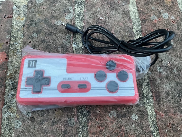 Portable Retro Mini Video Game Console 8-Bit Handheld Game Player - New