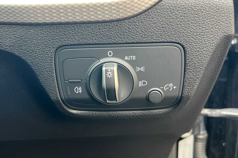 2021 Audi Q2 30 TFSI Technik 5dr ESTATE PETROL Manual