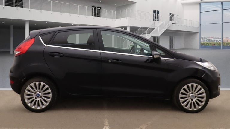 FORD FIESTA 1.4 Titanium 5dr Hatch Long MOT S/H LOW MILES LOVELY DRIVE - ULEZ 