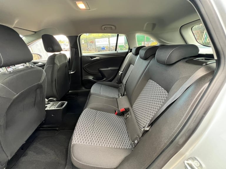 2016 Vauxhall Astra 1.6 CDTi ecoFLEX Design Sports Tourer Euro 6 (s/s) 5dr ESTATE Diesel Manual