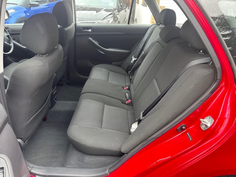 2004 Toyota Avensis 2.0 VVT-i T4 5dr ESTATE Petrol Manual