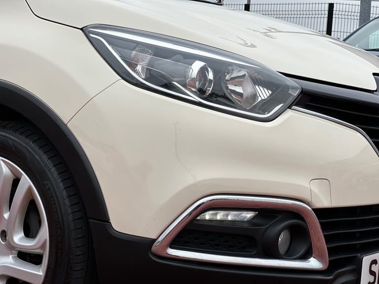 2014 Renault Captur 1.5 dCi 90 Dynamique MediaNav Energy 5dr - JUST SERVICED - FULL MOT HATCHBACK...