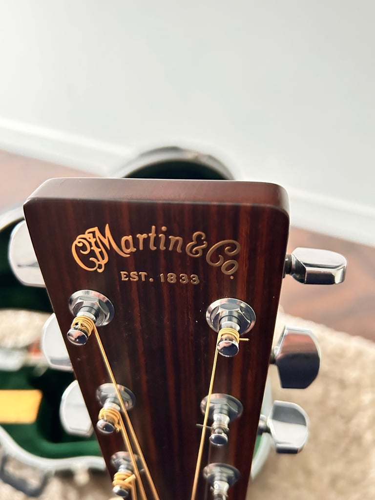 Martin 000-28H