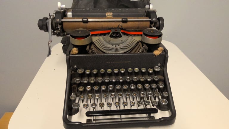 vintage typewriter bar lock by Bar-Lock