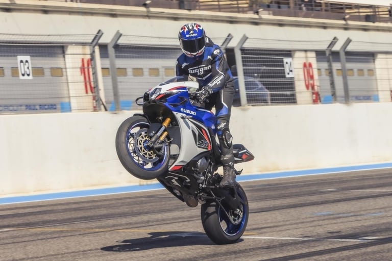 2026 new GSX-R1000R 40th Anniversary model. It's back! Price to be announced.