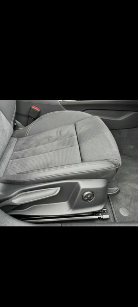 Audi, A4 S line, Saloon, 2023, Auto, 1984 (cc), 4 doors