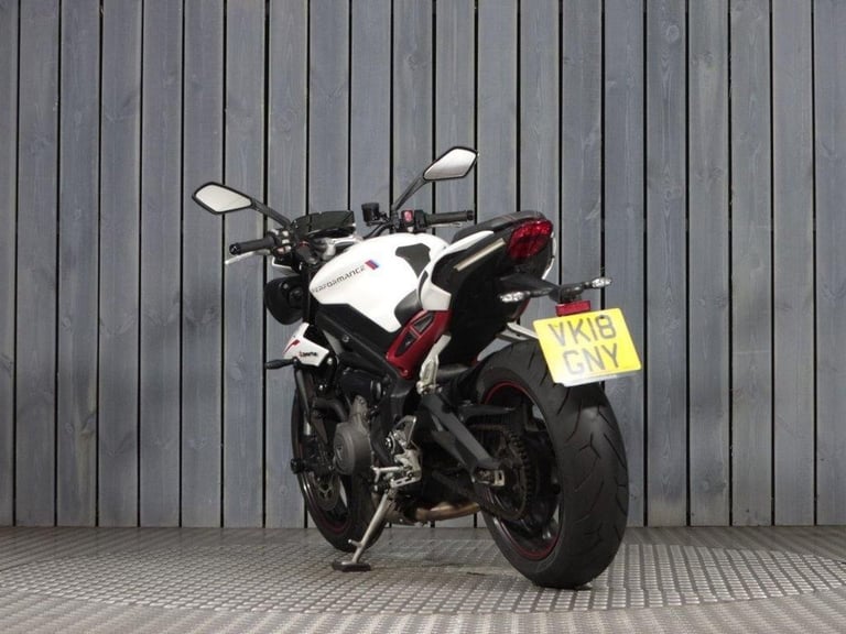 2018 18 TRIUMPH STREET TRIPLE 765 R LOW