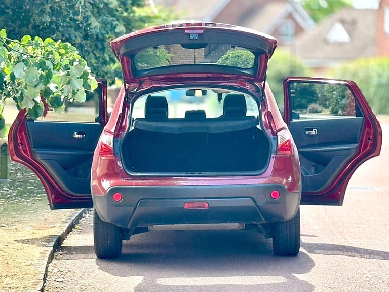 2013 Nissan Qashqai 1.6 Qashqai 360 CVT 5dr SUV Petrol Automatic