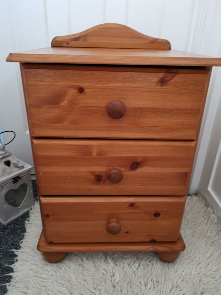 Bedside table