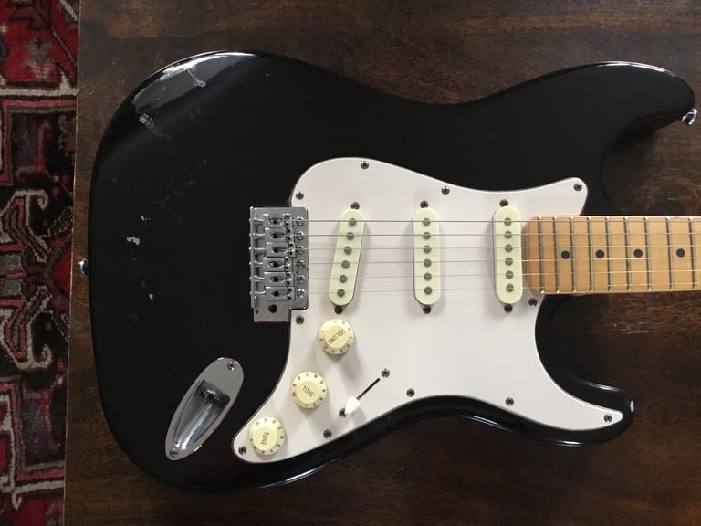 Raypierre Protone 300 electric guitar