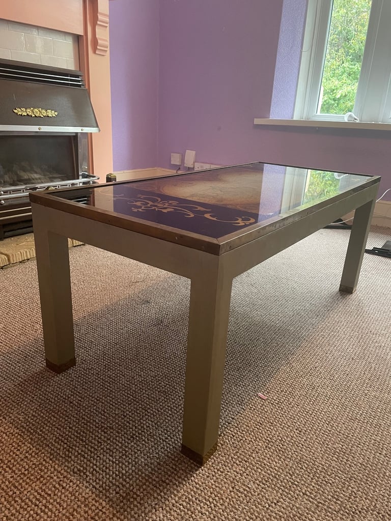 image for FREE coffee table 
