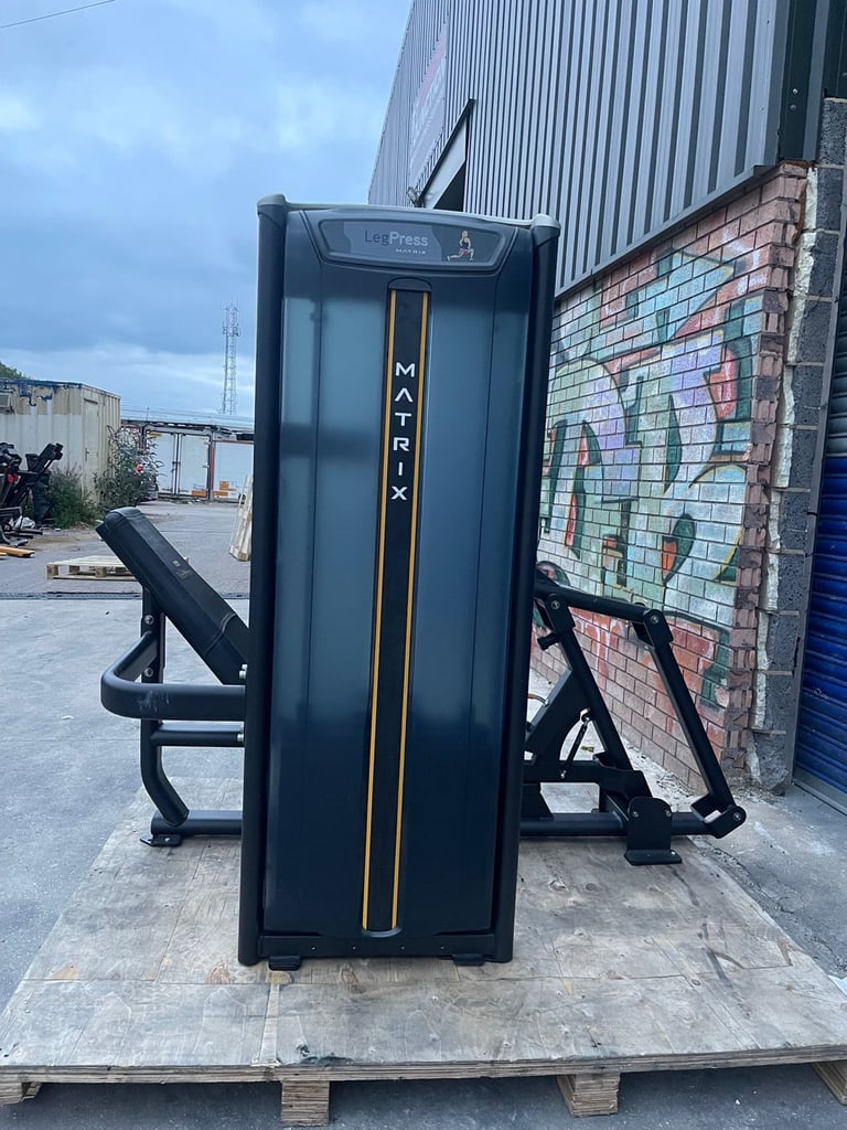 Matrix VERSA - Leg Press / Calf Press  Delivery £200 Available 1