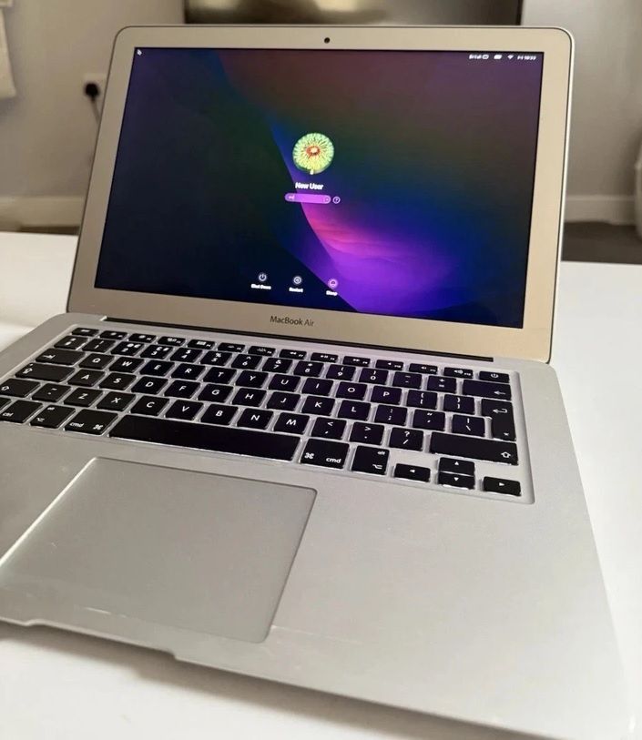 image for Apple MacBook Air 13 - i5 8gb RAM 128gb SSD **FREE DELIVERY**