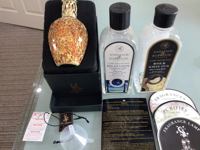 Ashleigh and Burwood fragrance lamp