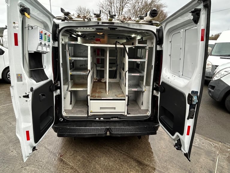 VAUXHALL VIVARO 1.6 CDTi 2900 L1H1 SWB LOW ROOF RACKING White Manual Diesel 2016