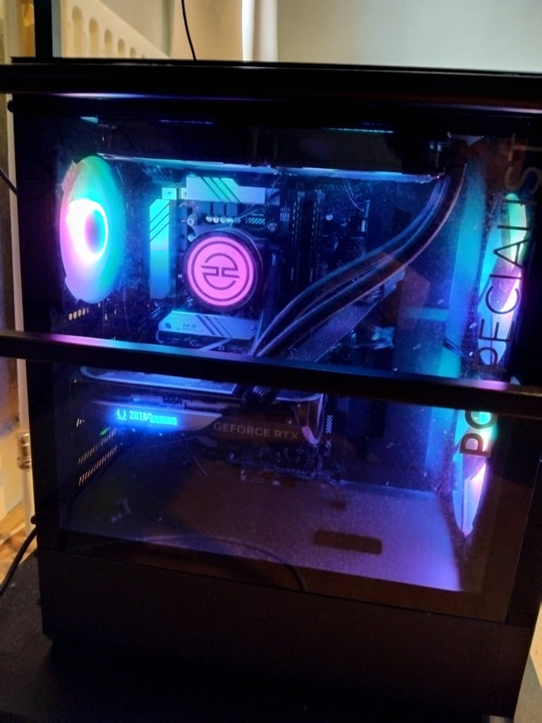 PCSpecialist Flux 330 Gaming PC
