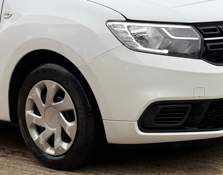 2019 Dacia Logan 0.9 TCe Essential Euro 6 (s/s) 5dr Petrol