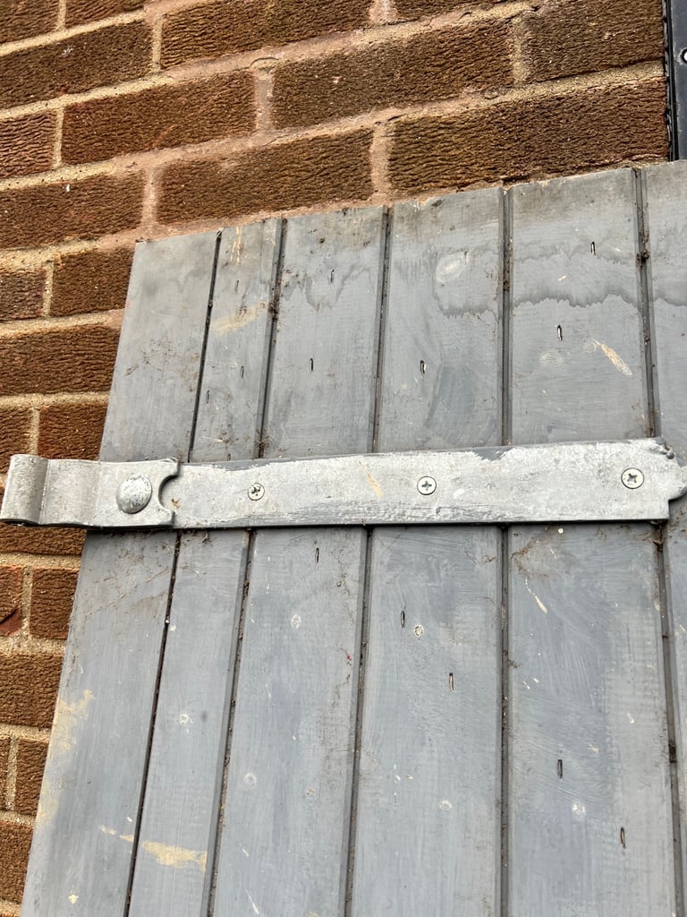 Double timber gates