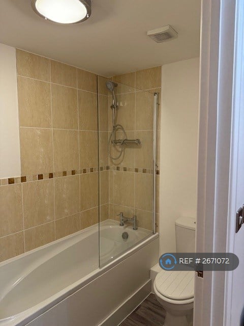 1 bedroom flat in Maidstone Road, Kent, ME4 (1 bed) (#2671072)