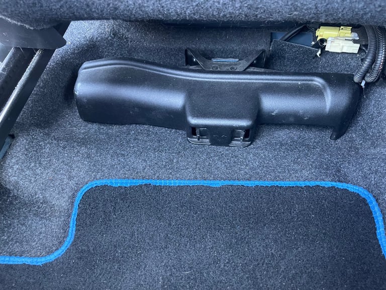 Toyota, YARIS, Hatchback, 2010, Manual, 1329 (cc), 5 doors