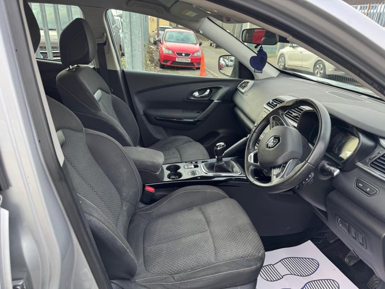 1.2 PETROL 2016 10 MONTH MOT 