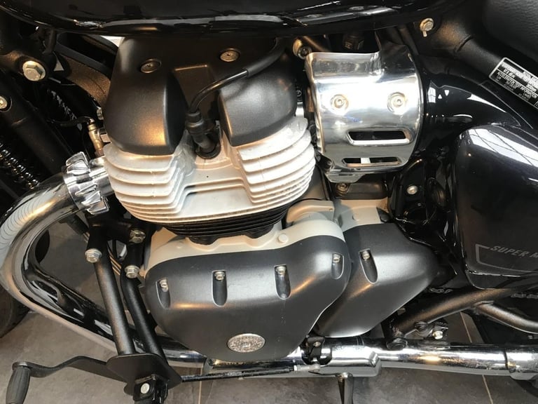 ROYAL ENFIELD SUPER METEOR 650 ASTRAL E5, 2023/23, 2929 MILES IN BLACK