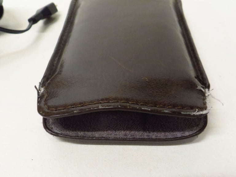 Alcatel 3025X Mobile Phone BIG BUTTON Flip Fold Grey + power adaptor Tested