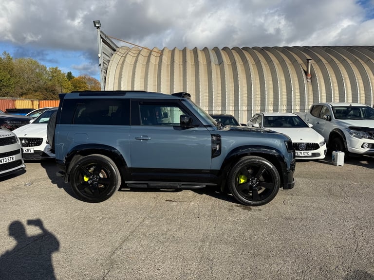 2020 Land Rover Defender 2.0 P300 X-Dynamic HSE 90 3dr Auto 4x4 Petrol Automatic