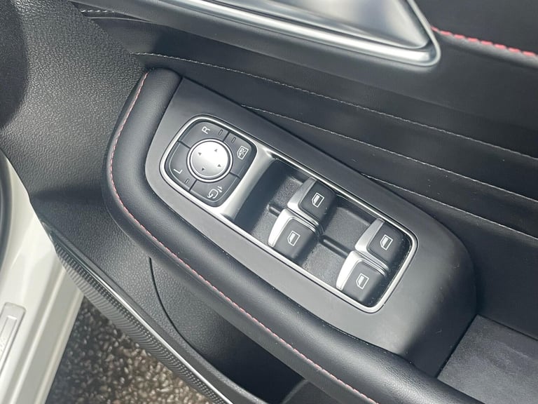 2024 MG MG HS 1.5 T-GDI 16.6kWh Trophy Auto Euro 6 (s/s) 5dr ESTATE Petrol/Electric Hybrid Automatic