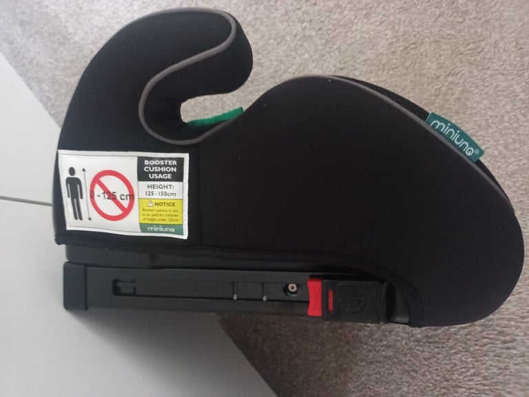 Free car booster seat with isofix