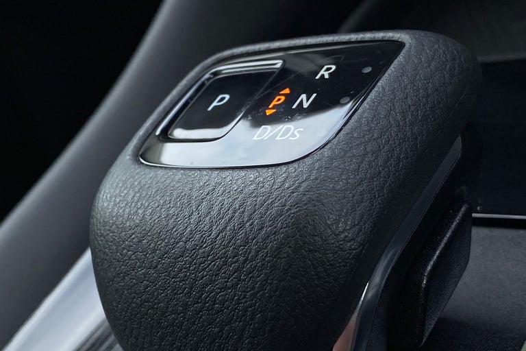 2021 Nissan Qashqai 97137 Hatchback Petrol Automatic