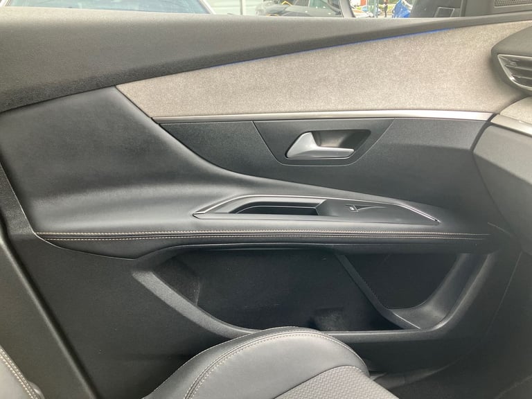 2022 Peugeot 3008 1.6 Hybrid4 300 GT Premium 5dr e-EAT8 Estate PETROL/ELECTRIC Automatic