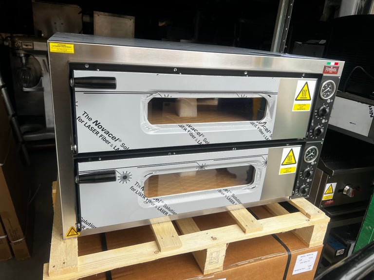 NEW ITALIAN 8 X 13'' PIZZA OVEN  QUALITY CATERING COMMERCIAL KITCHEN EQUIPMENT