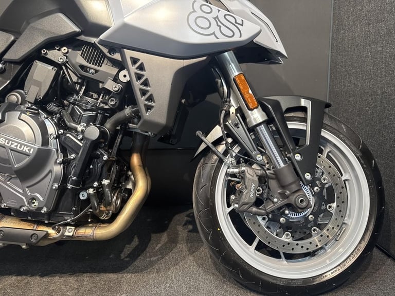 Suzuki GSX-8S Motorcycle Grey 611 Miles