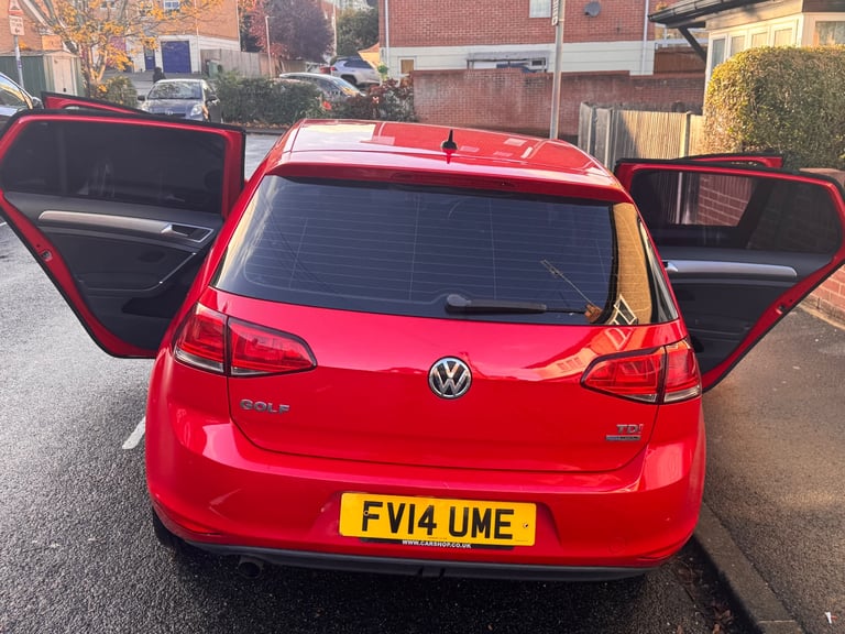 Volkswagen, GOLF, Hatchback, 2014, Manual, 1598 (cc), 5 doors