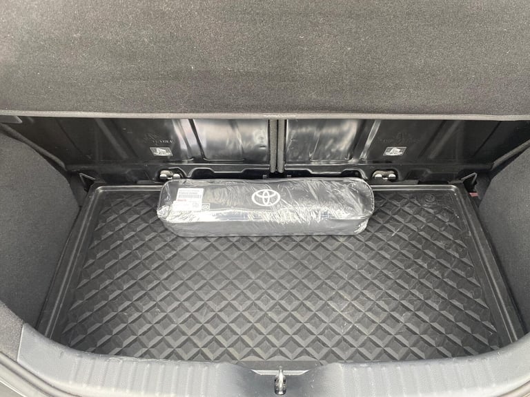 2022 Toyota Aygo X 1.0 VVT-i Edge 5dr Auto HATCHBACK PETROL Automatic