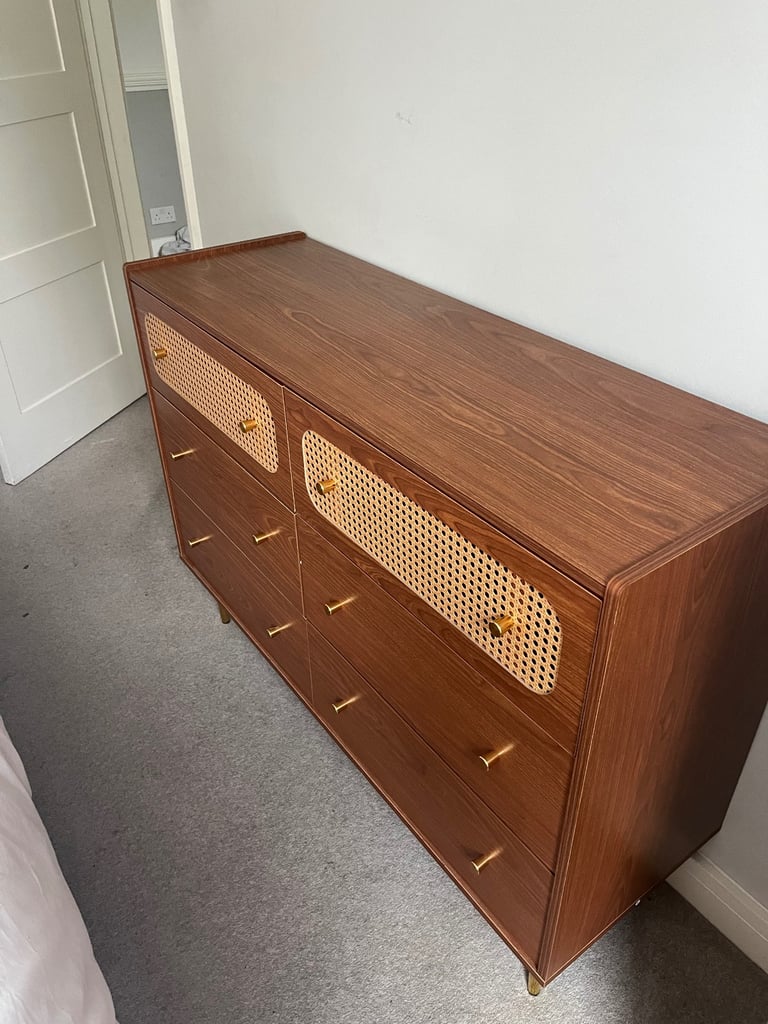 Mid century chest of drawers