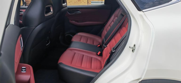 2022 MG MG HS 1.5 T-GDI 16.6kWh Exclusive Auto Euro 6 (s/s) 5dr ESTATE Petrol/Electric Hybrid Aut...