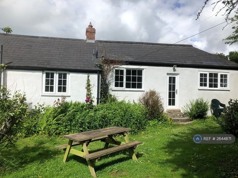 2 bedroom house in Chenies Cottage, Newquay, TR8 (2 bed) (#2644871)