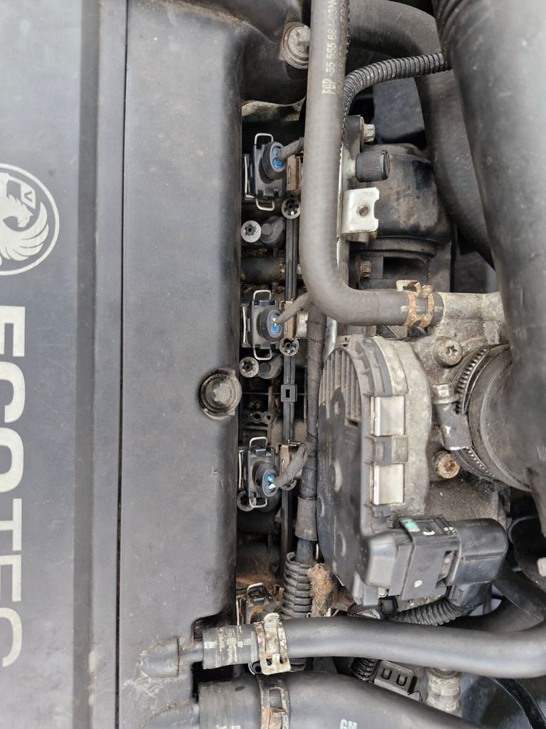 Vauxhall corsa 1.2 engine parts injecter catcatalytic converter 