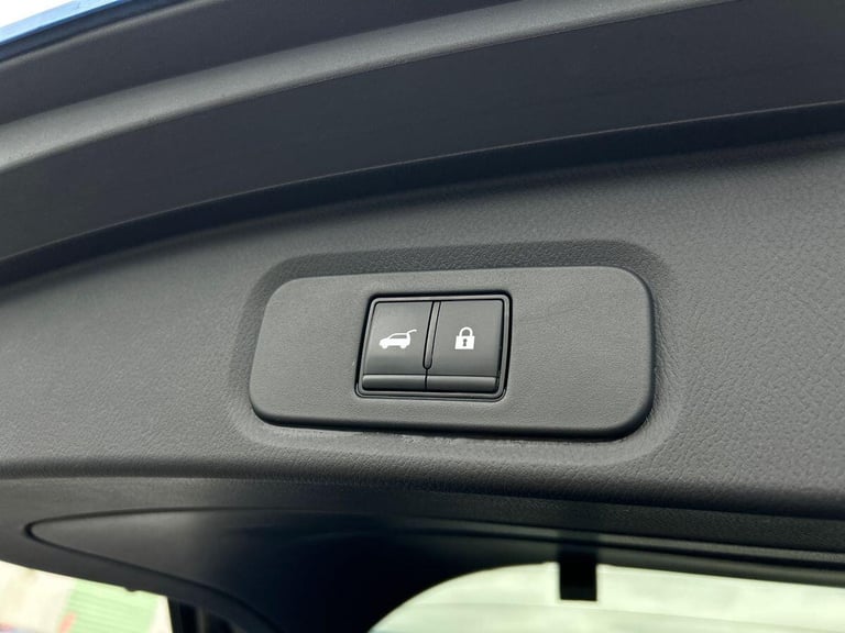 2025 Nissan Qashqai 1.5 h e-POWER Tekna SUV 5dr Petrol Hybrid Auto Euro 6 (s/s) (190 ps) SUV PETR...