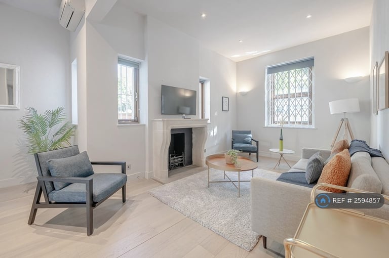 4 bedroom house in Warwick Gardens, London, W14 (4 bed) (#2594857)