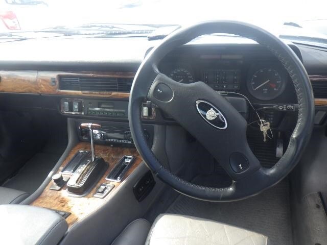 JAGUAR XJS CONVERTIBLE 5.3 V12 RARE IMPORTED RHD AUTO * FRESH IMPORT *