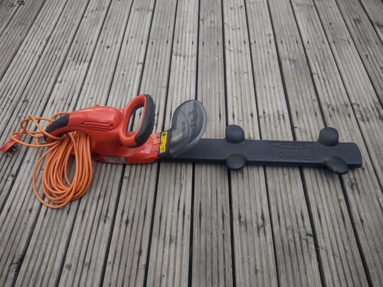 Flymo Electrolux 55cm(21 inch) corded electric hedge trimmer