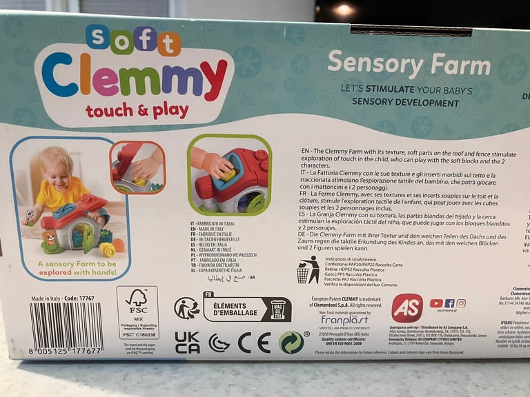 Clementoni sensory farm Soft Clemmy touch and play 