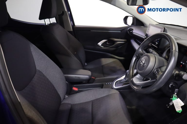 2022 Toyota Yaris 1.5 Hybrid Design 5dr CVT HATCHBACK PETROL/ELECTRIC Automatic