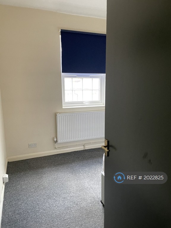 2 bedroom flat in Mews, South Darenth, DA4 (2 bed) (#2022825)