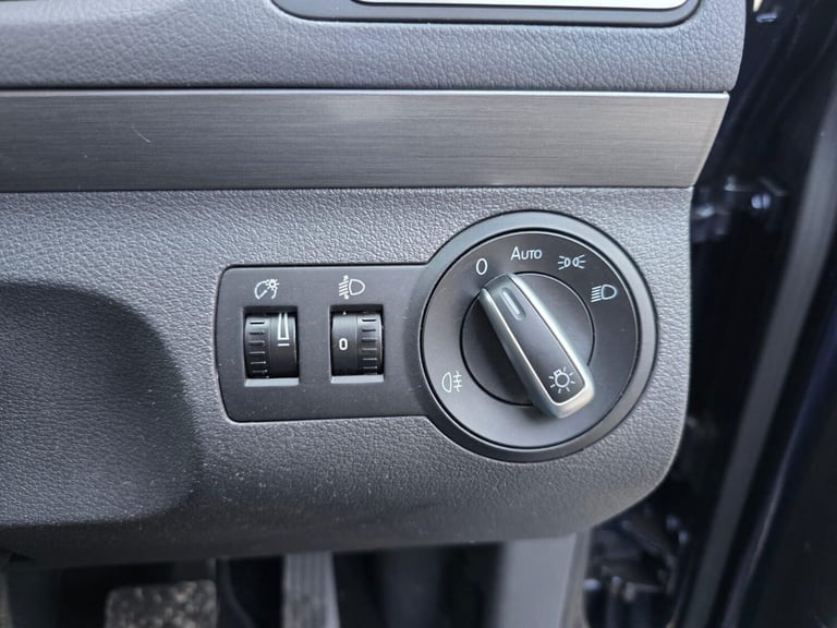 2012 Volkswagen Touran 1.4 TSI BlueMotion Tech SEL DSG Euro 6 (s/s) 5dr MPV Petrol Automatic