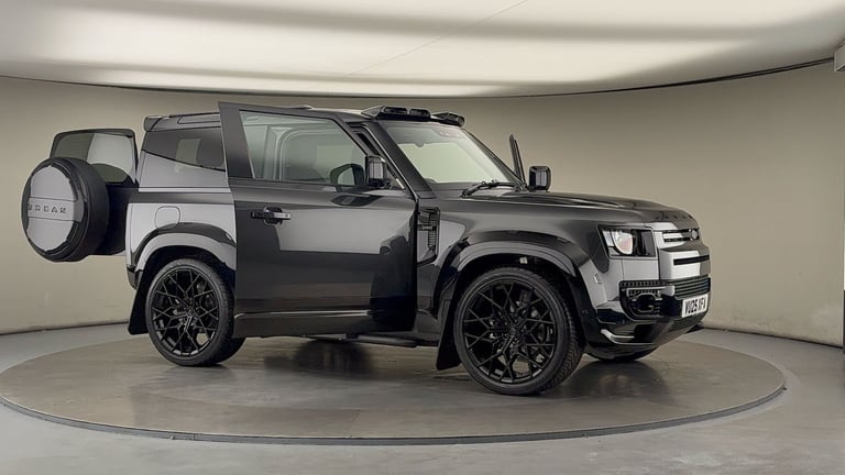 2025 Land Rover Defender 3.0 D250 X-Dynamic SE 90 3dr Auto ESTATE DIESEL Automatic